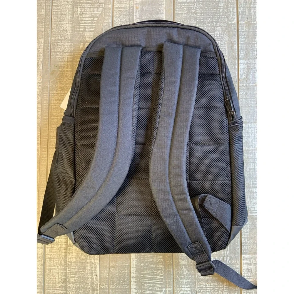Nike Brasilia 9.5 Backpack‎ 24L School Work Gym Black Bag White Logo Swoosh New